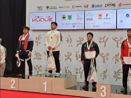Amar Sebastian meraih medali perunggu Sport Sambo -88 kg di PON Beladiri 2025