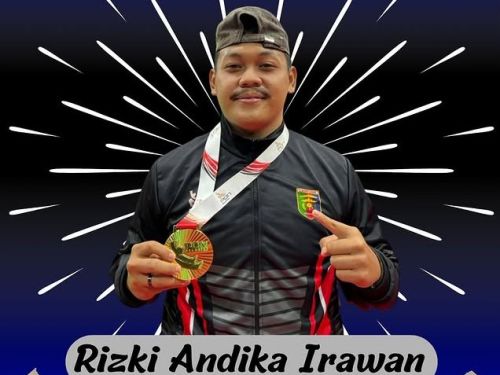 Rizki Andika Irawan meraih juara 1 Pencak Silat Kelas I Putra di PON Beladiri 2025 Kudus