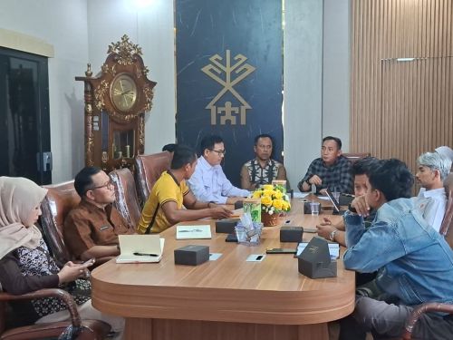 Cegah Bentrok Jadwal, KONI, Dispora dan Bhayangkara FC Koordinasi Penggunaan Stadion Pahoman